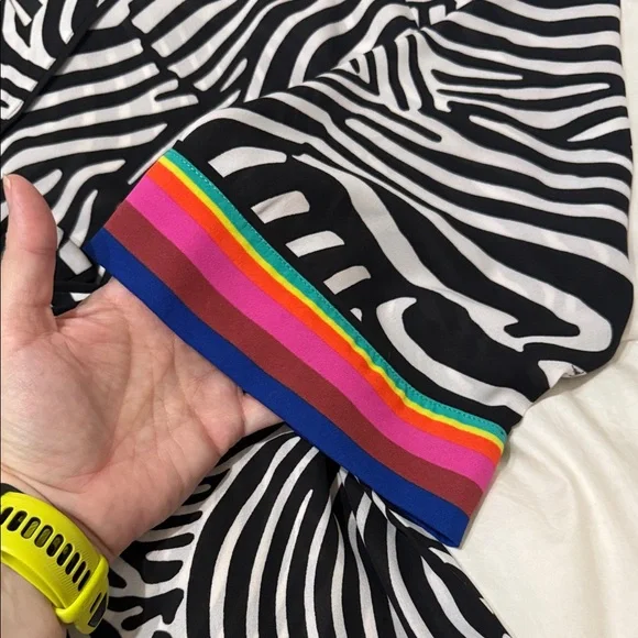 Trina Turk x INC XL 14/16 Zebra Print Dressy Top with Rainbow Cuffs NEW - Picture 3 of 11